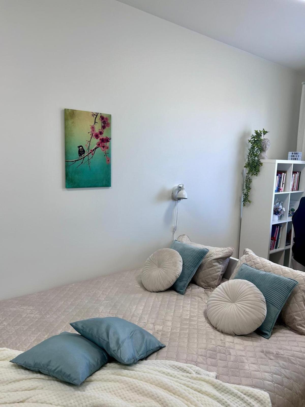 Stella'S Apartment - City Center - Free Secure Parking - Big Sun Terrace - Air Conditioning - Wifi - Tram To The Tallinn Bus Station And Old Town Eksteriør billede