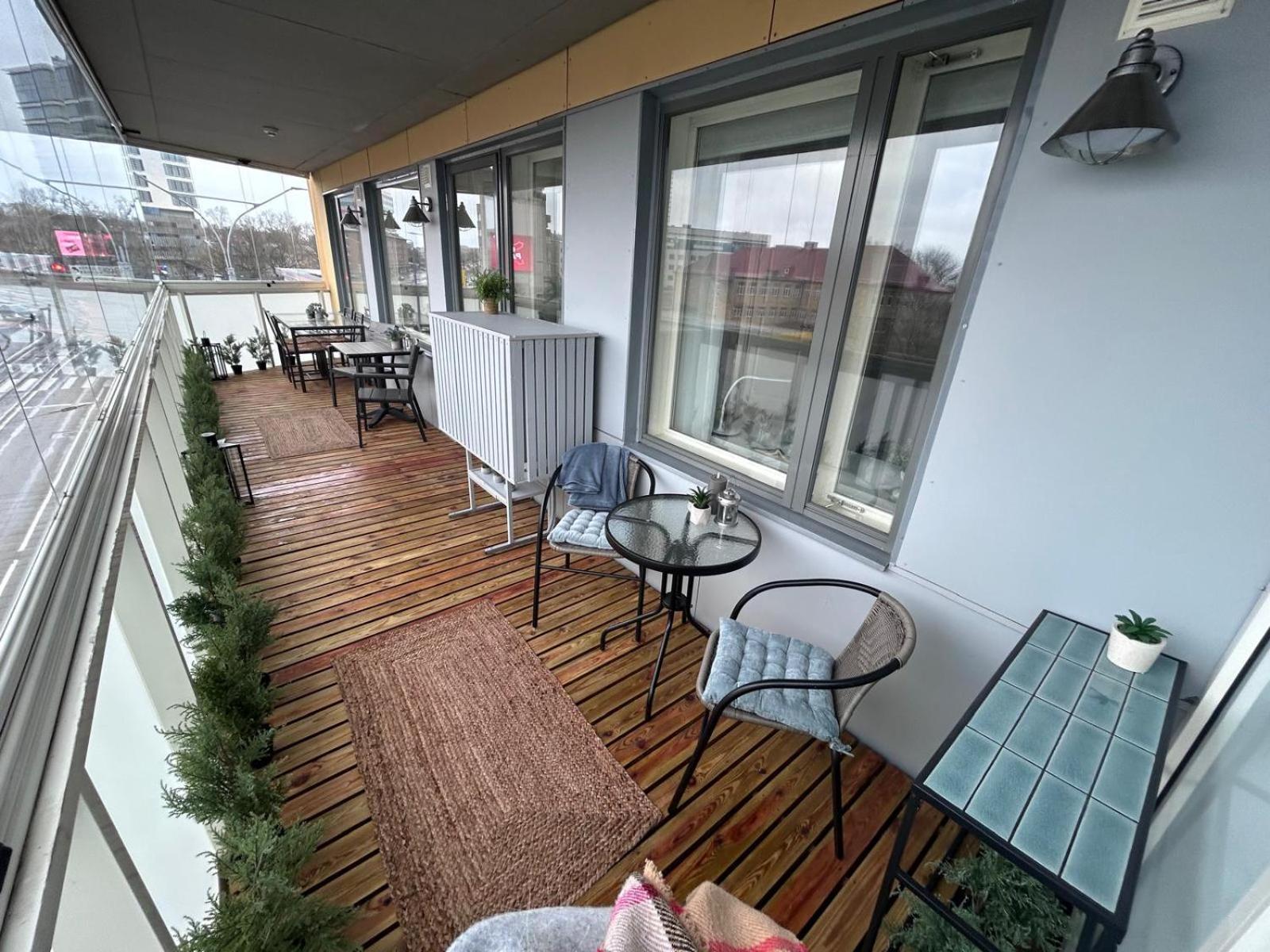 Stella'S Apartment - City Center - Free Secure Parking - Big Sun Terrace - Air Conditioning - Wifi - Tram To The Tallinn Bus Station And Old Town Eksteriør billede