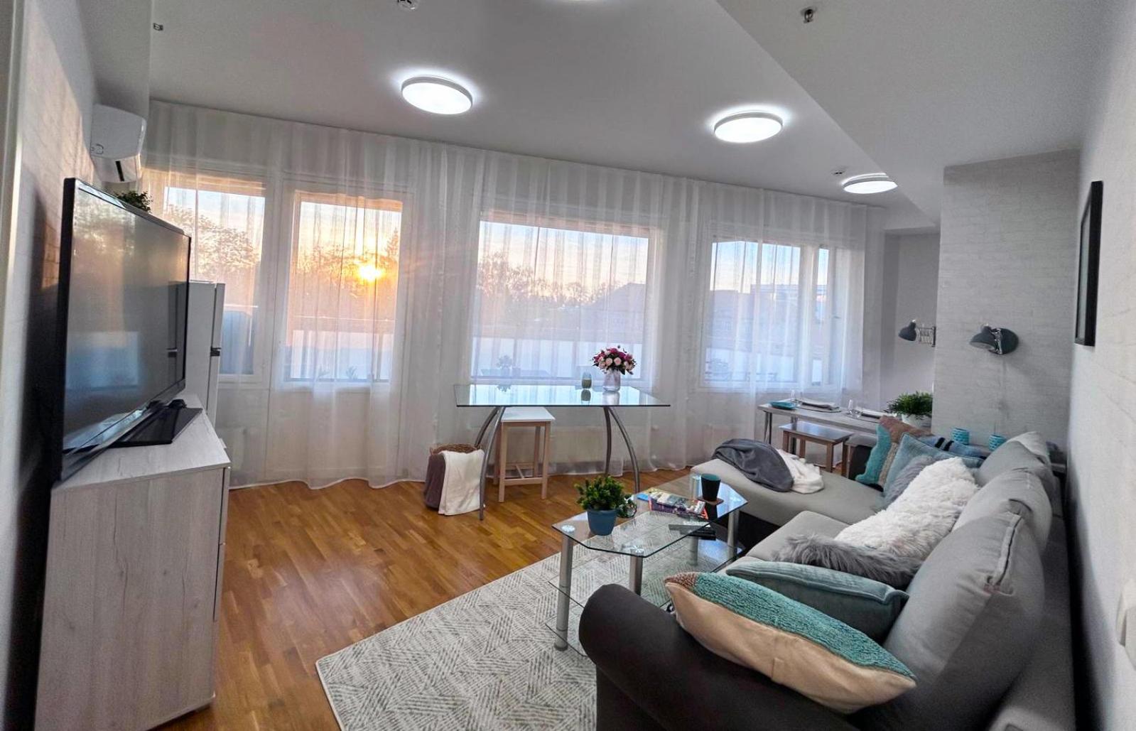 Stella'S Apartment - City Center - Free Secure Parking - Big Sun Terrace - Air Conditioning - Wifi - Tram To The Tallinn Bus Station And Old Town Eksteriør billede