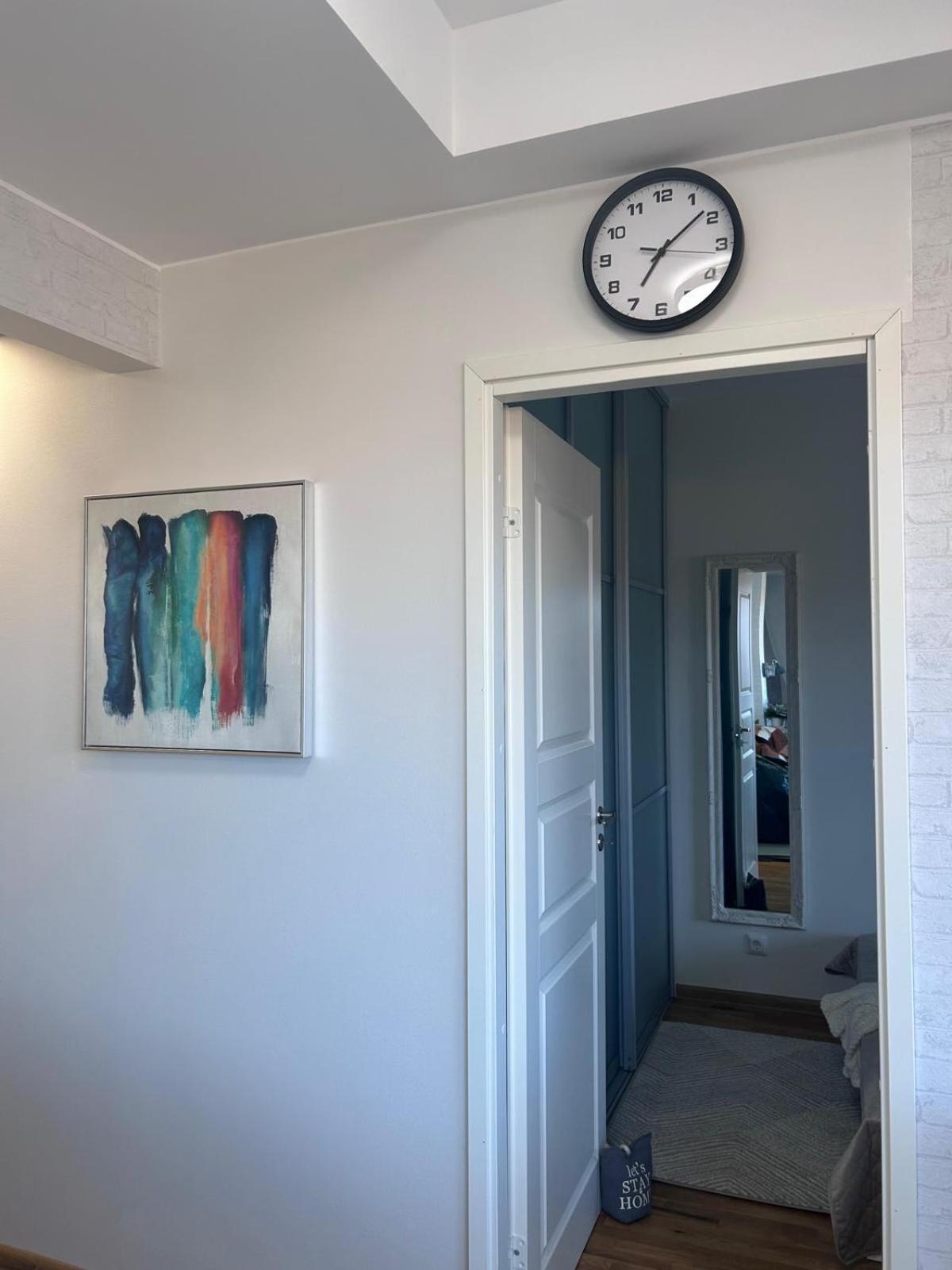 Stella'S Apartment - City Center - Free Secure Parking - Big Sun Terrace - Air Conditioning - Wifi - Tram To The Tallinn Bus Station And Old Town Eksteriør billede