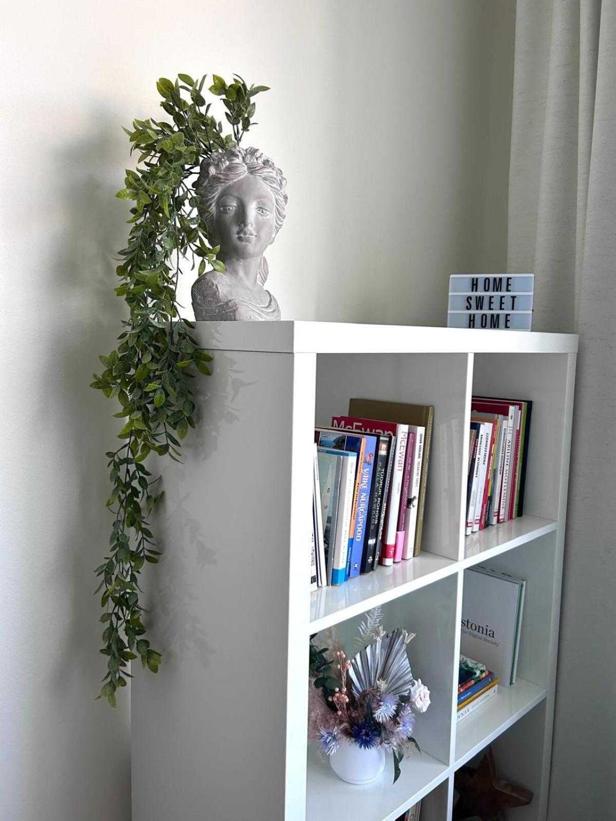 Stella'S Apartment - City Center - Free Secure Parking - Big Sun Terrace - Air Conditioning - Wifi - Tram To The Tallinn Bus Station And Old Town Eksteriør billede
