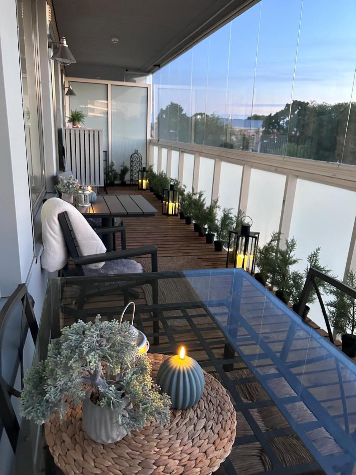 Stella'S Apartment - City Center - Free Secure Parking - Big Sun Terrace - Air Conditioning - Wifi - Tram To The Tallinn Bus Station And Old Town Eksteriør billede