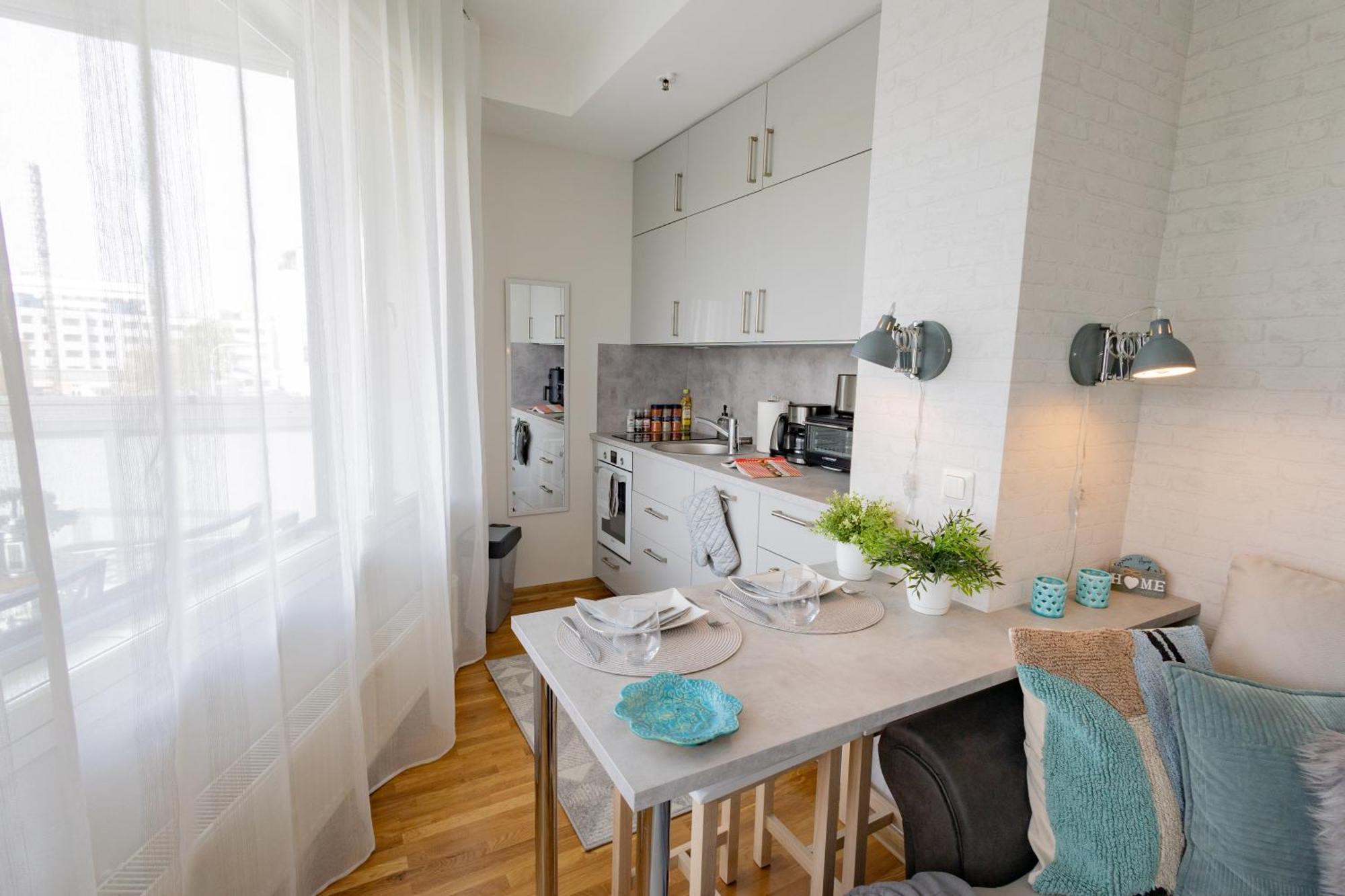 Stella'S Apartment - City Center - Free Secure Parking - Big Sun Terrace - Air Conditioning - Wifi - Tram To The Tallinn Bus Station And Old Town Eksteriør billede