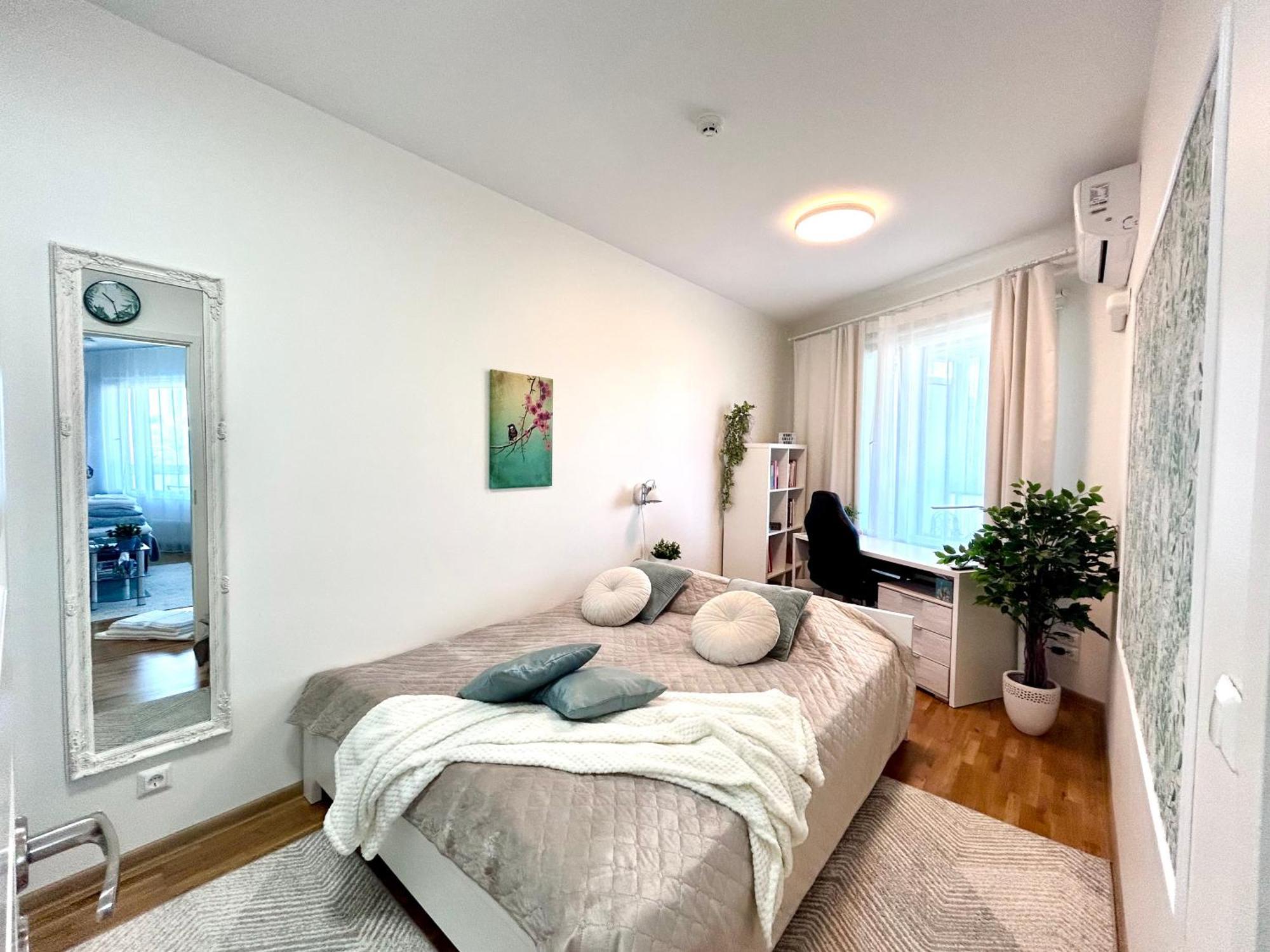 Stella'S Apartment - City Center - Free Secure Parking - Big Sun Terrace - Air Conditioning - Wifi - Tram To The Tallinn Bus Station And Old Town Eksteriør billede